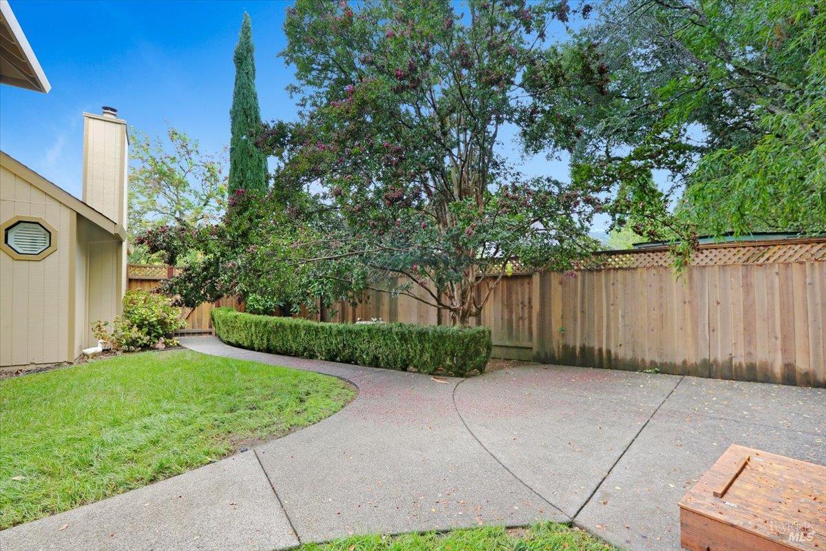 401 Fairway Court