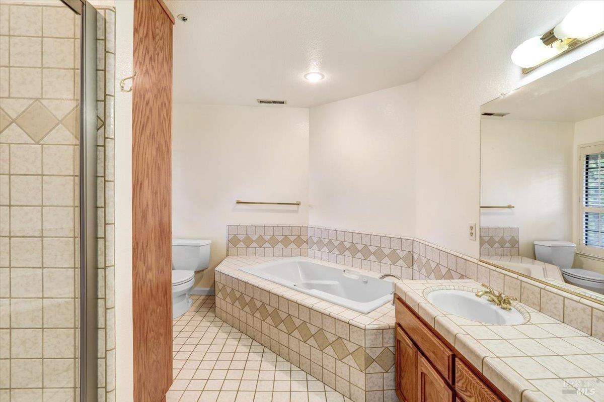 401 Fairway Court