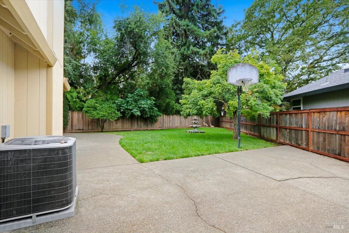 401 Fairway Court