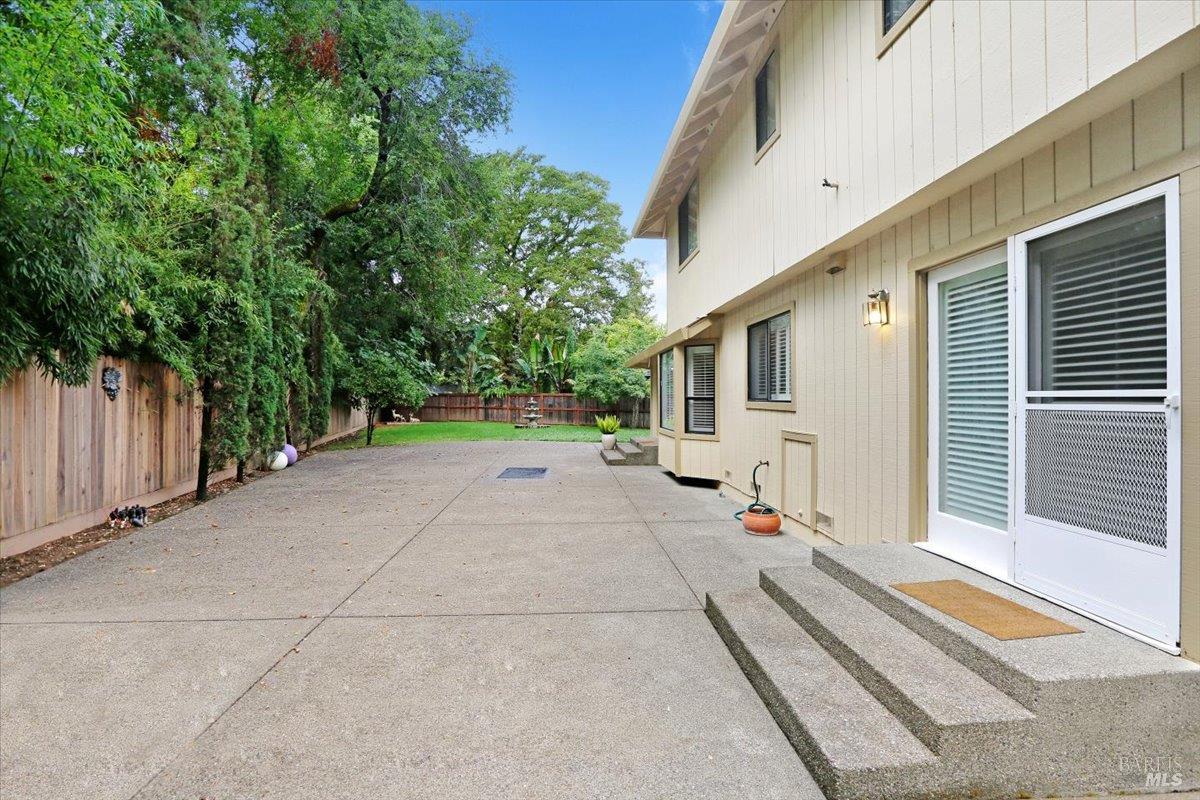 401 Fairway Court