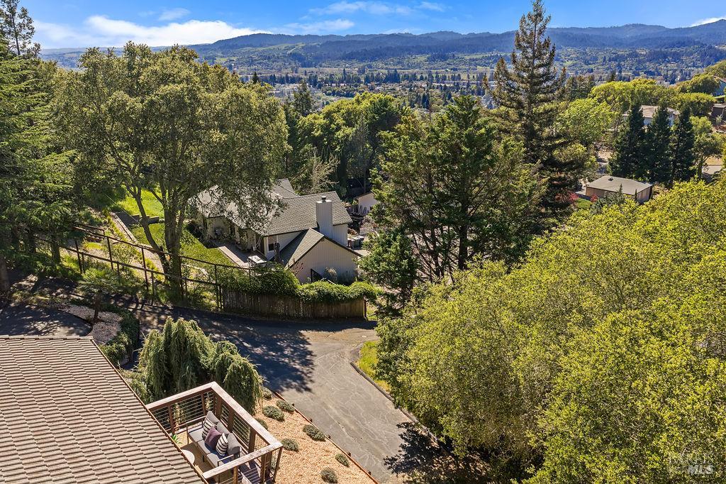 913 Valley View Drive