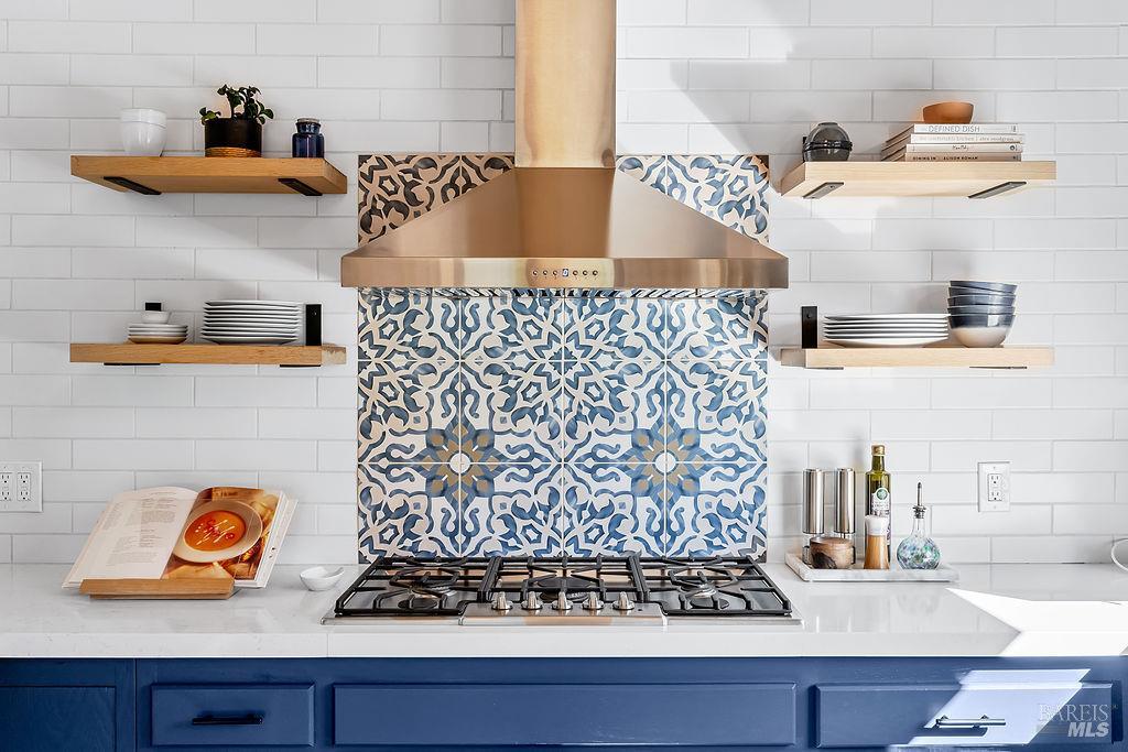 913 Valley View Drive