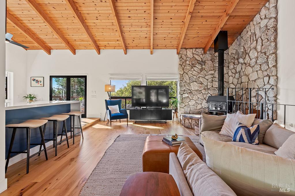 913 Valley View Drive