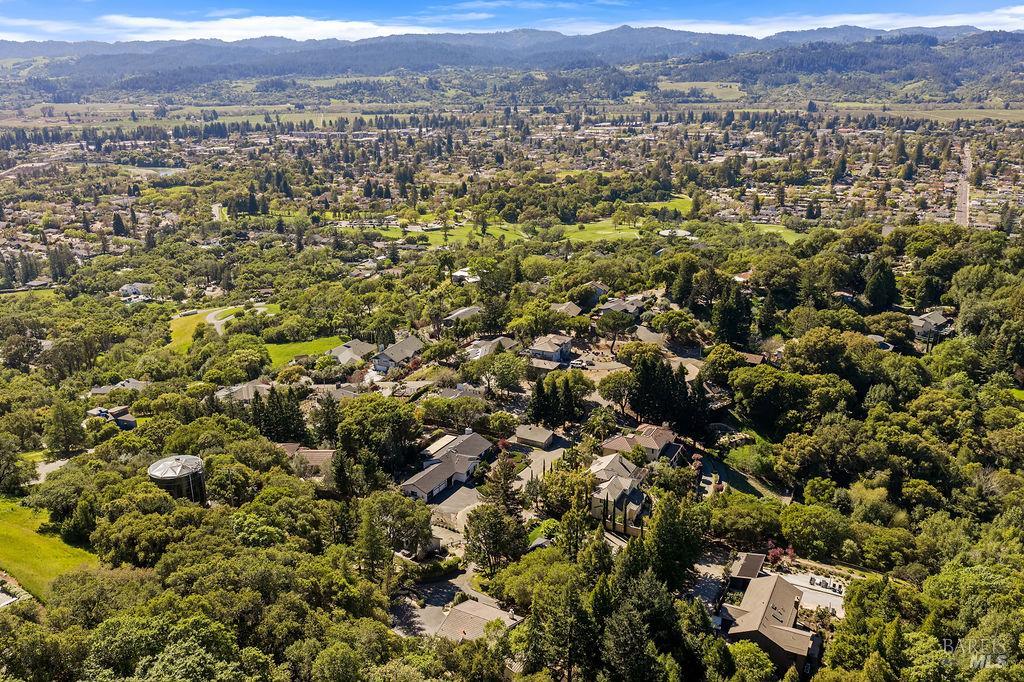 913 Valley View Drive