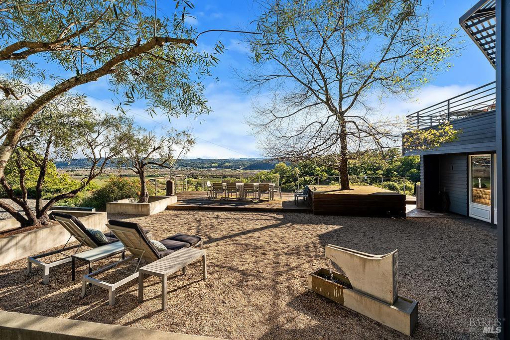 23121 Vineyard Road