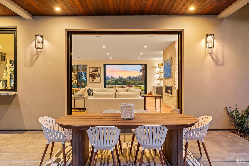1099 Dry Creek Road