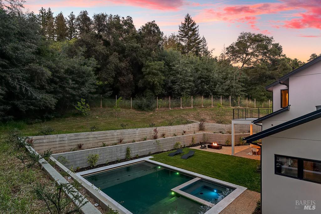 1099 Dry Creek Road