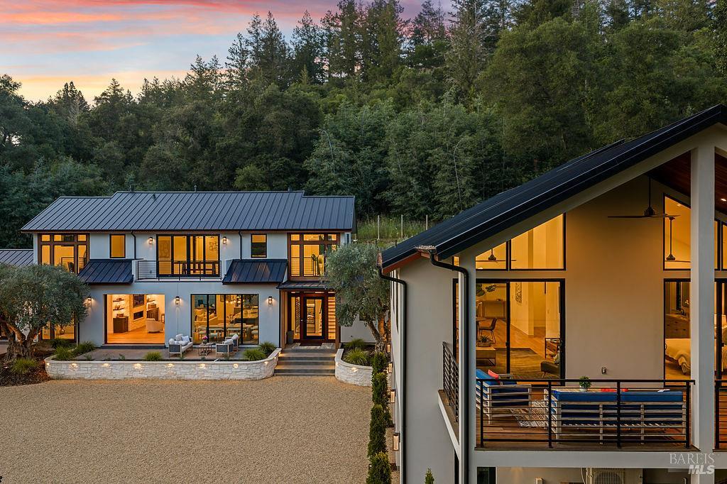 1099 Dry Creek Road