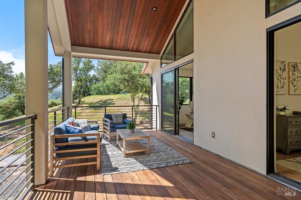 1099 Dry Creek Road