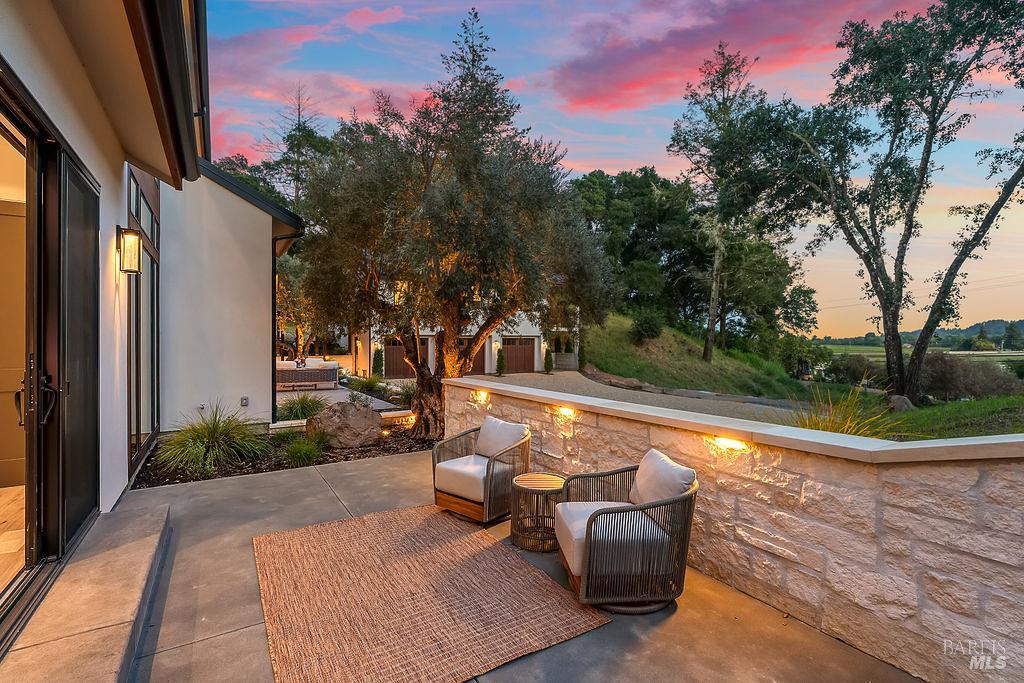 1099 Dry Creek Road
