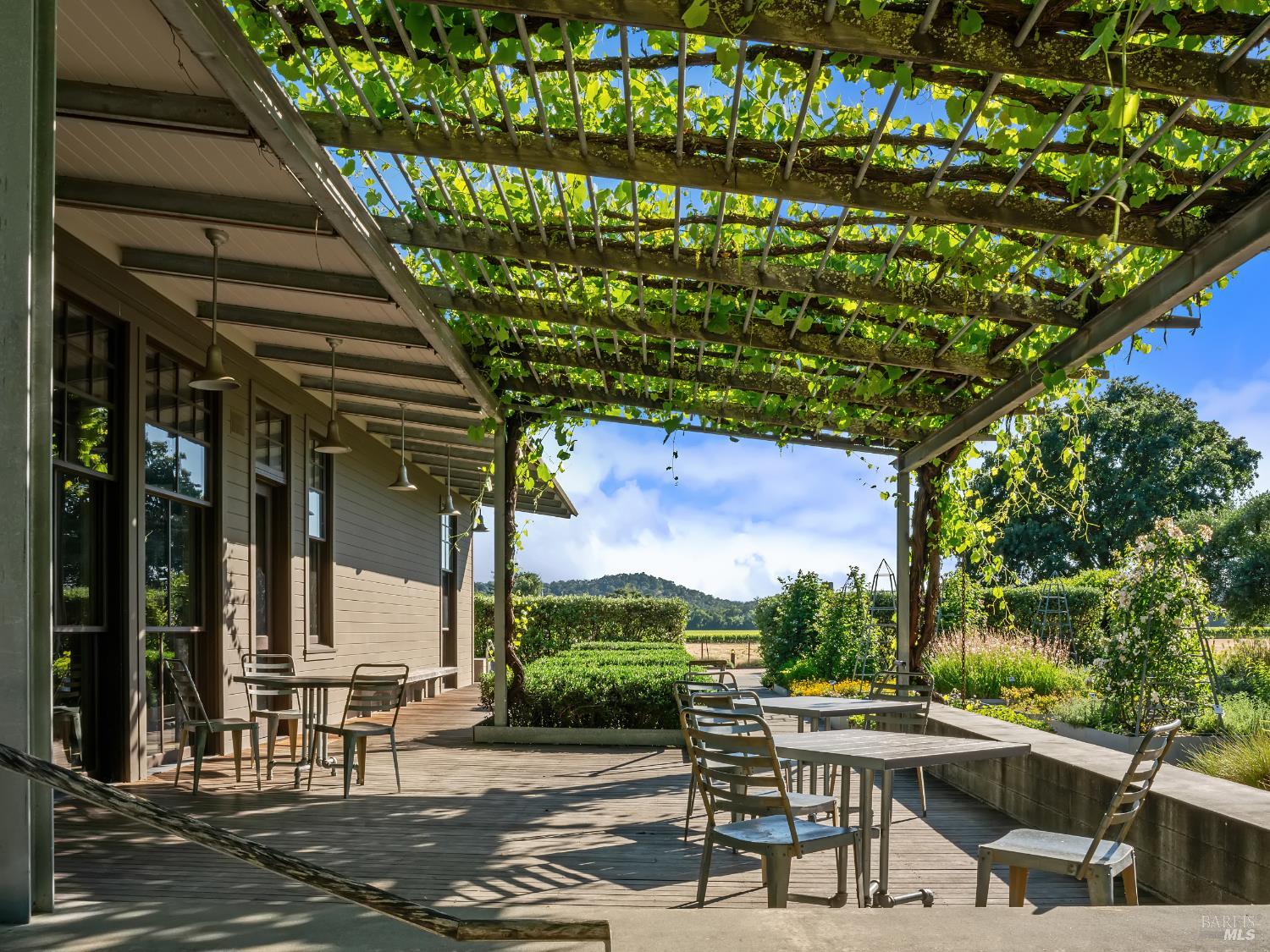3487 Alexander Valley Road