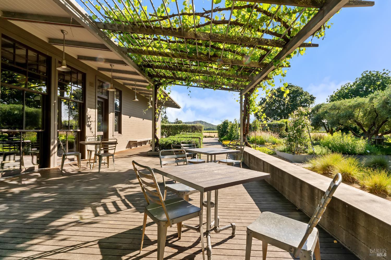 3487 Alexander Valley Road