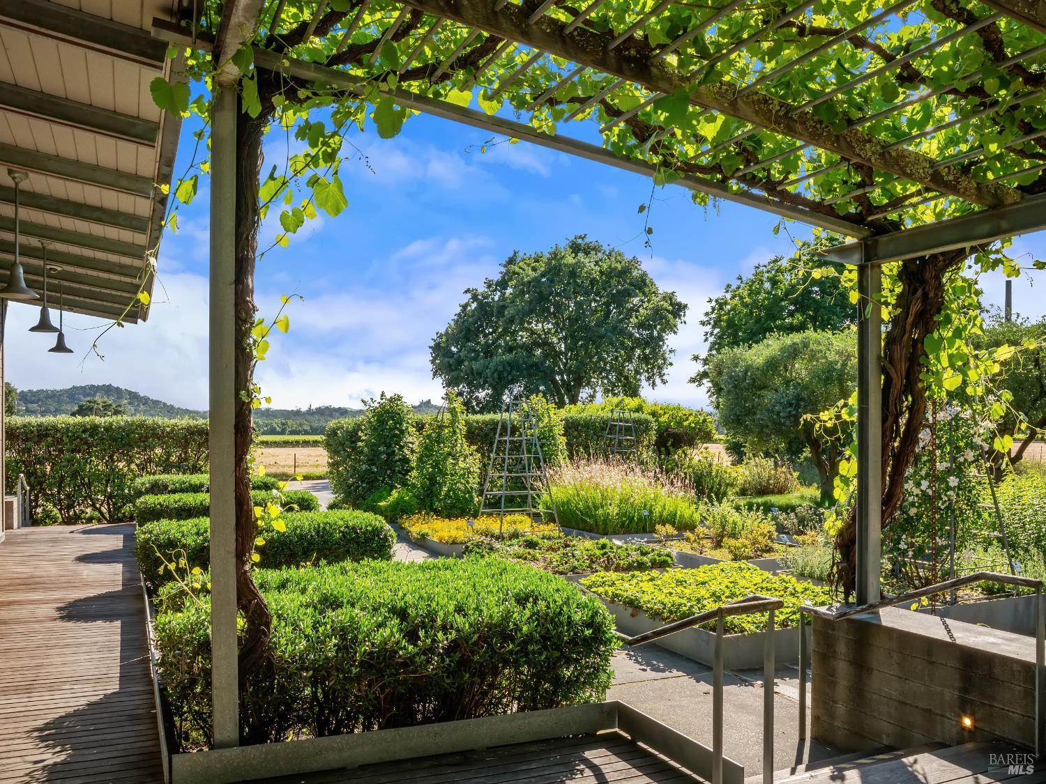 3487 Alexander Valley Road