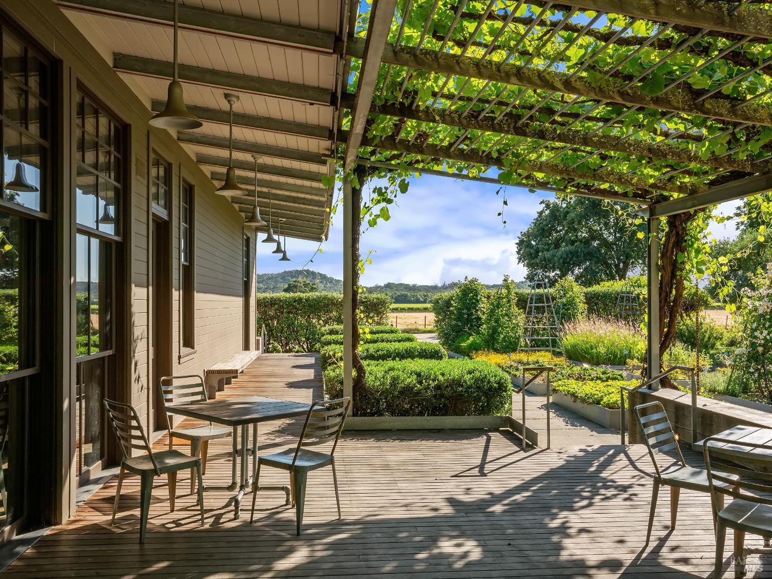 3487 Alexander Valley Road