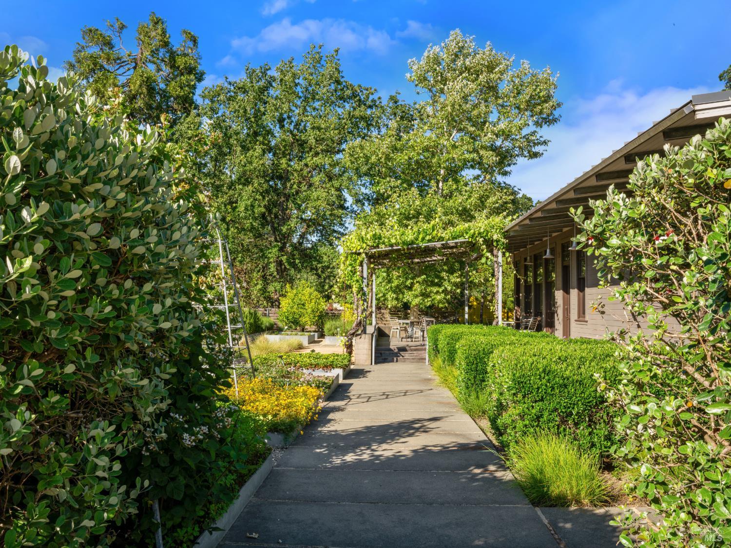 3487 Alexander Valley Road