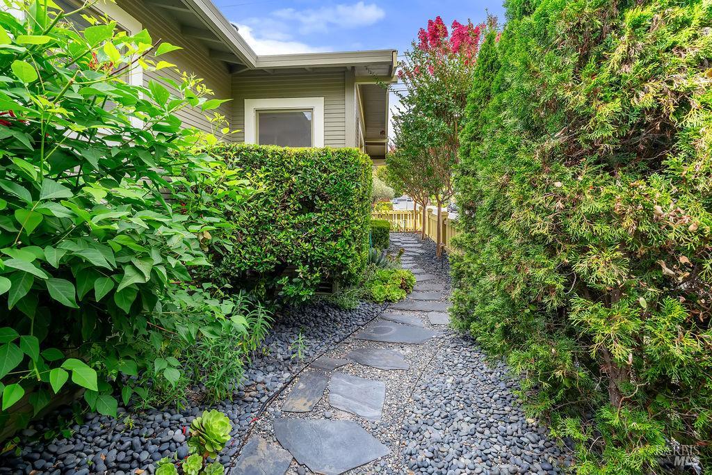 328 Piper Street