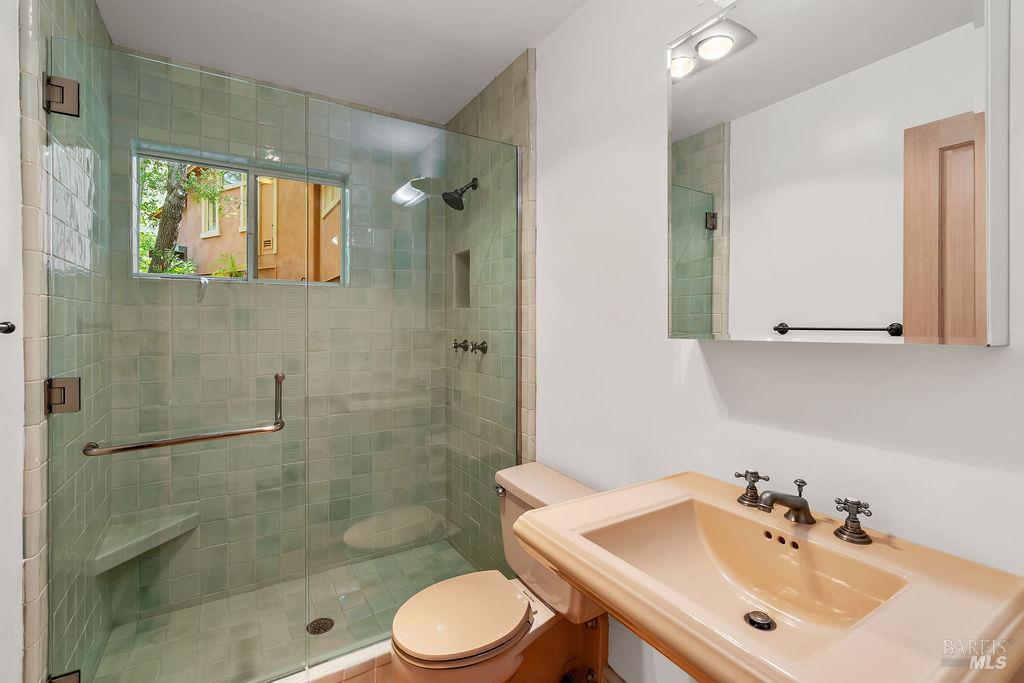 321 Dutch Henry Canyon Road