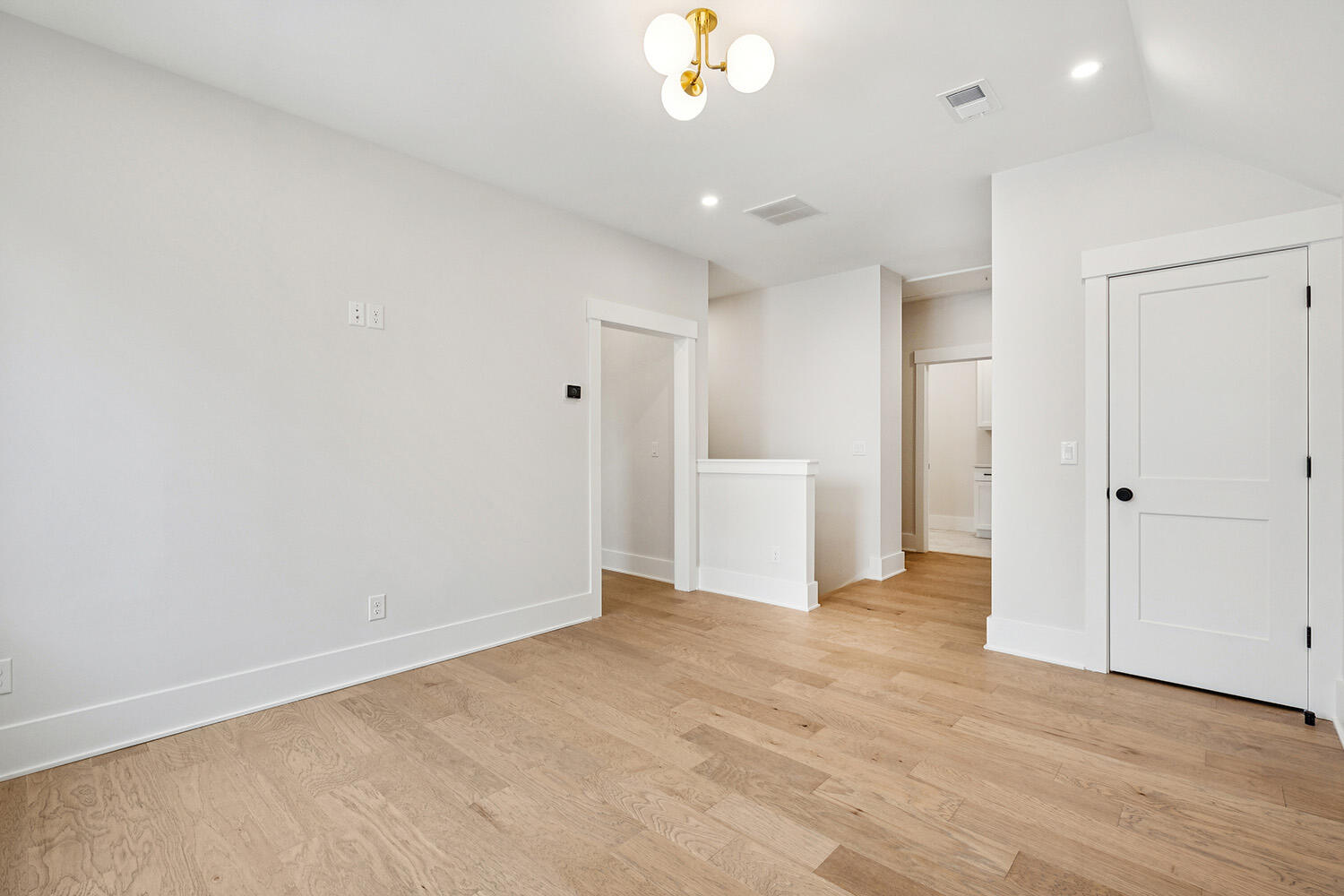 4023 Chantey Crest