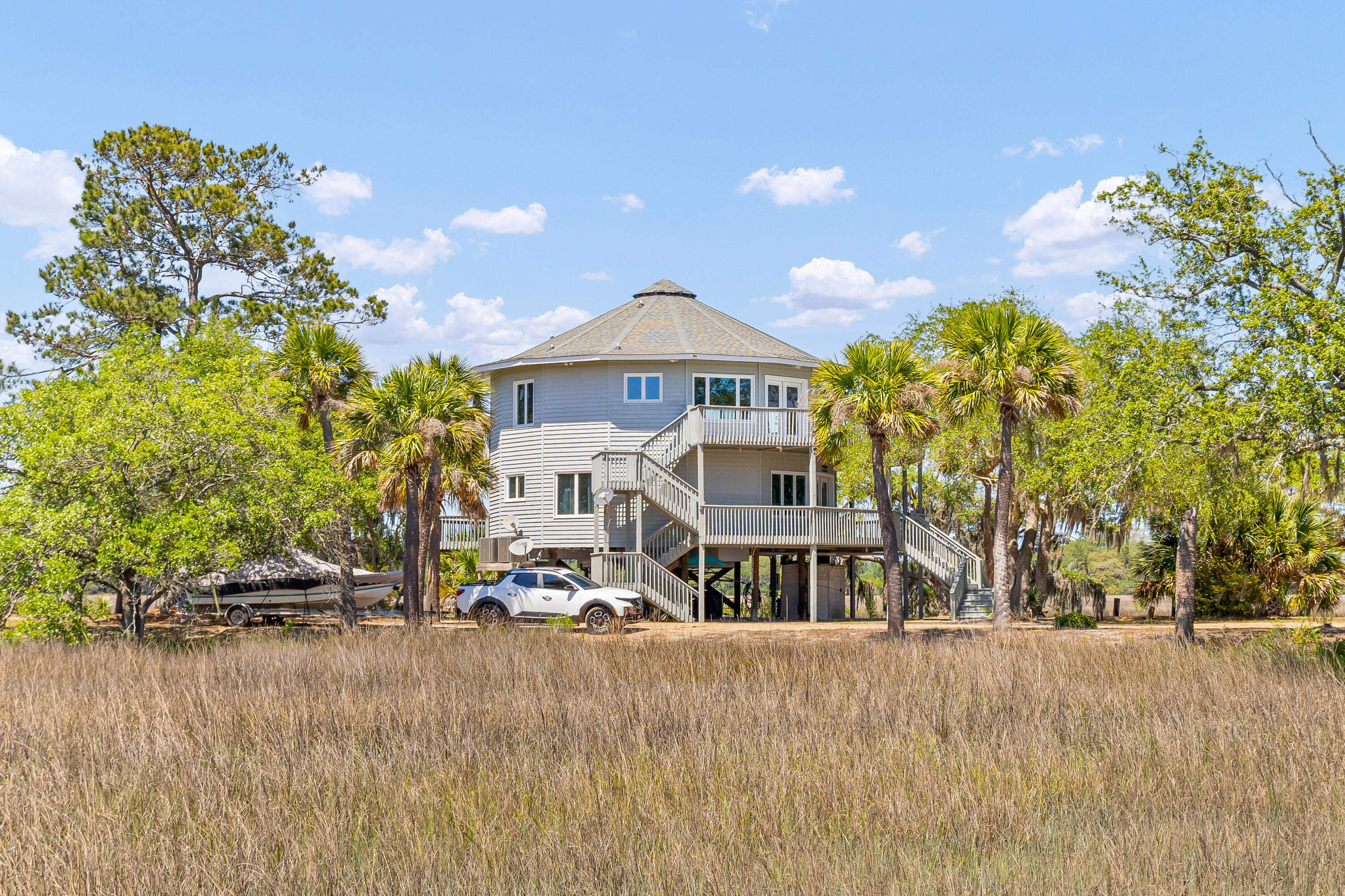 67 Gray Squirrel Lane