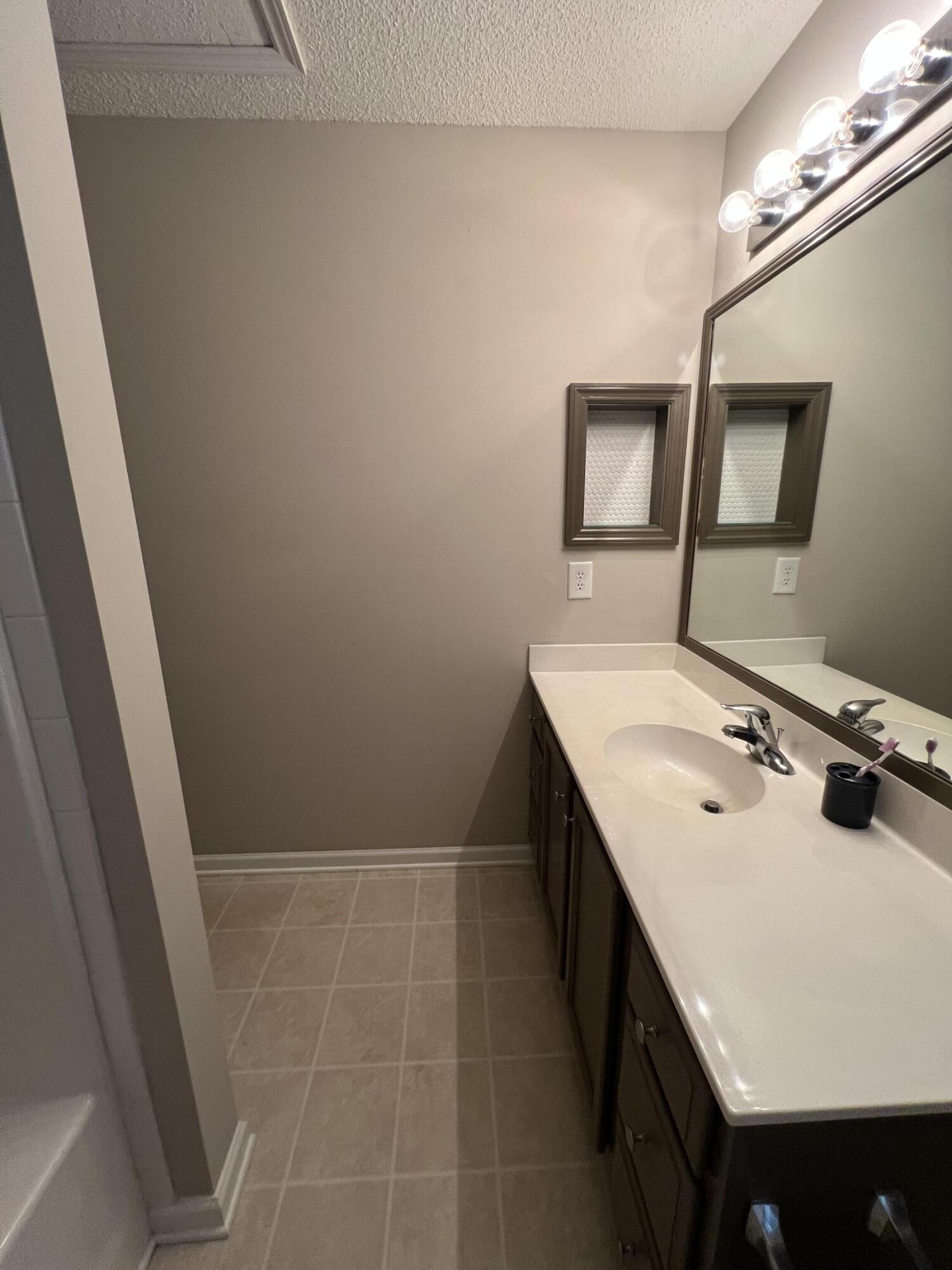 7918 Shadow Oak Drive