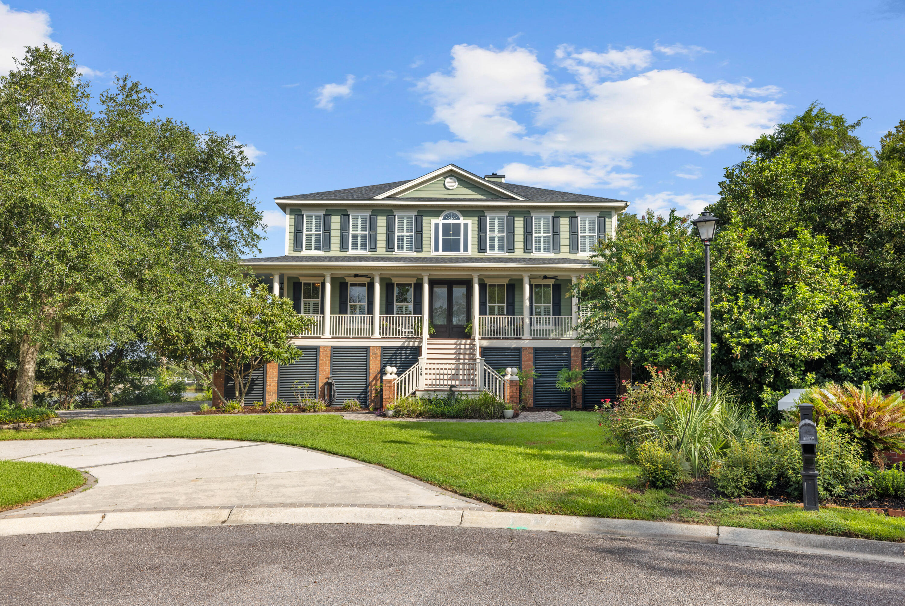 1339 W Brickmill