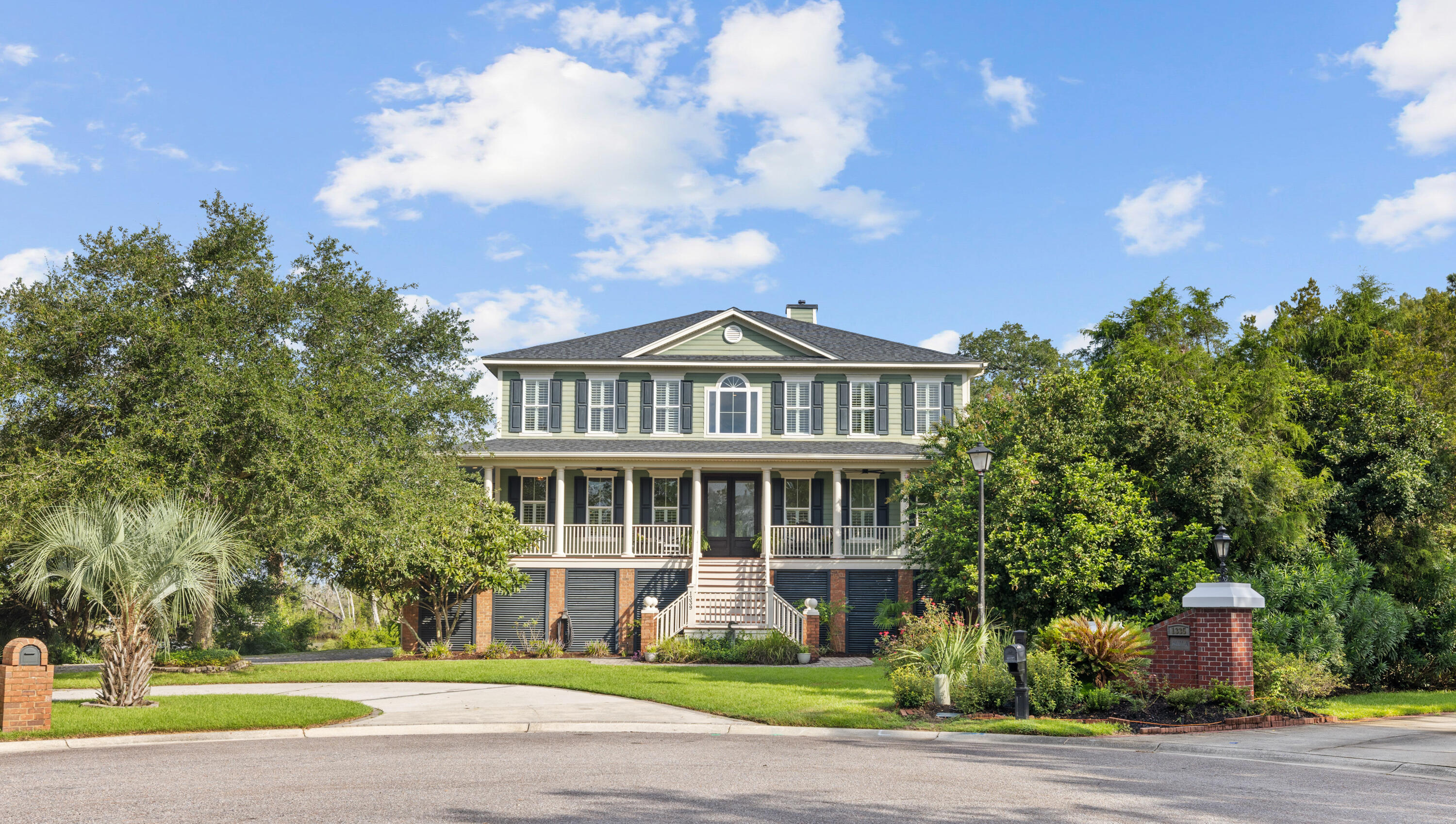 1339 W Brickmill