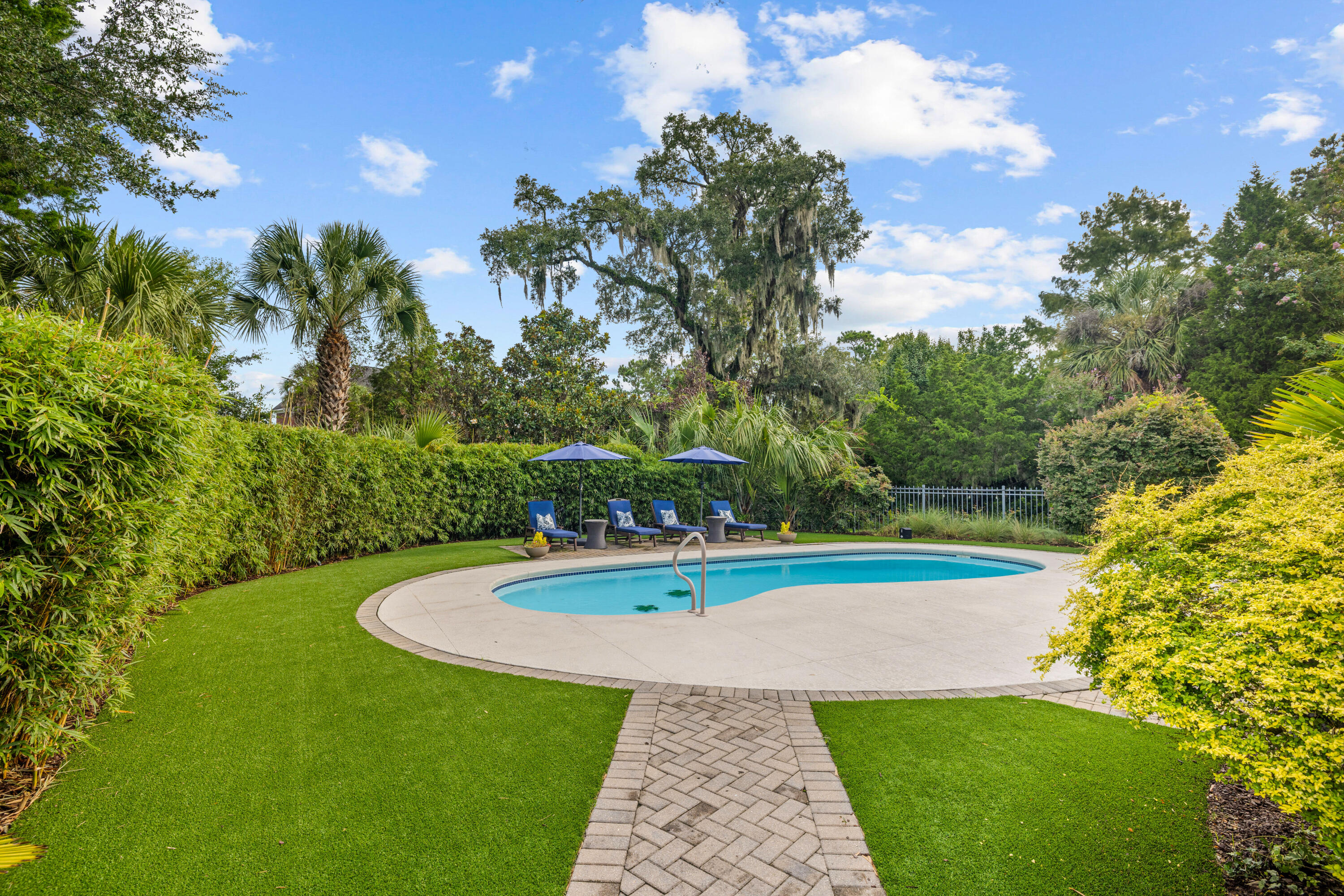 1339 W Brickmill