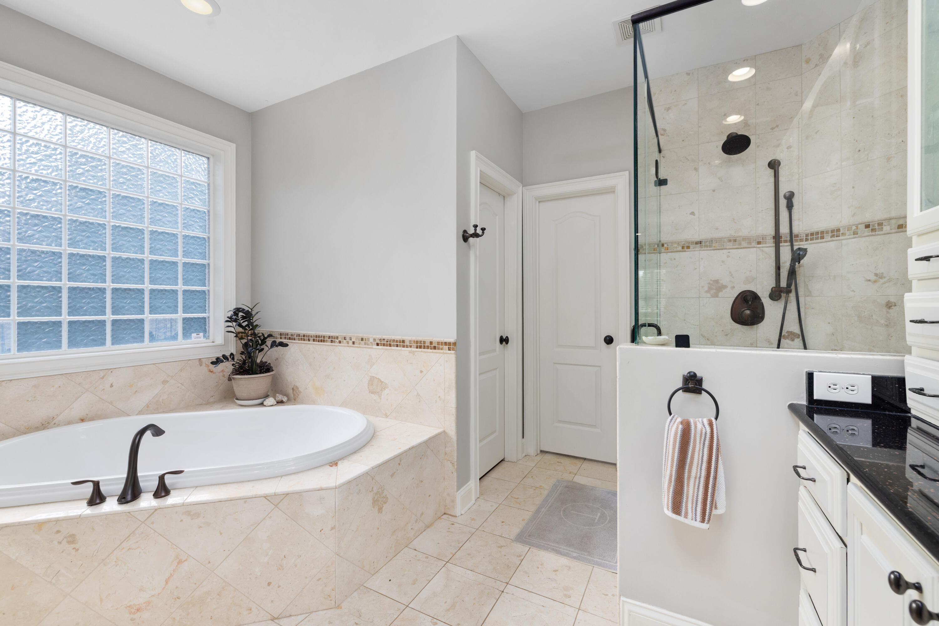 1339 W Brickmill