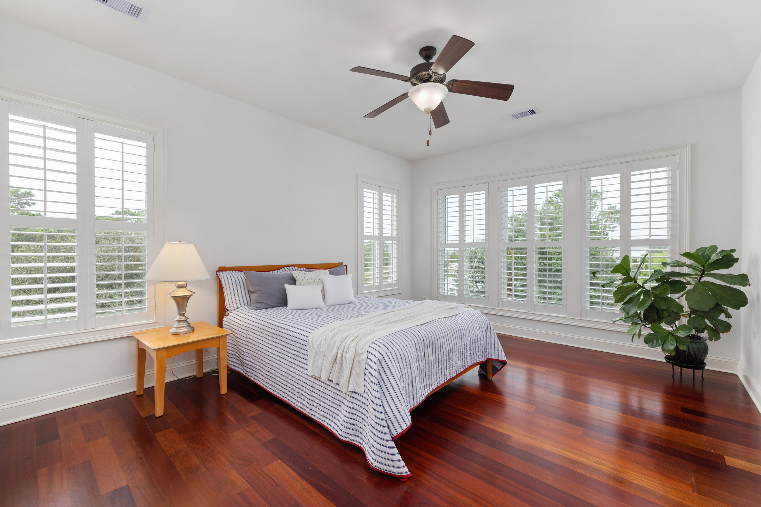 1339 W Brickmill