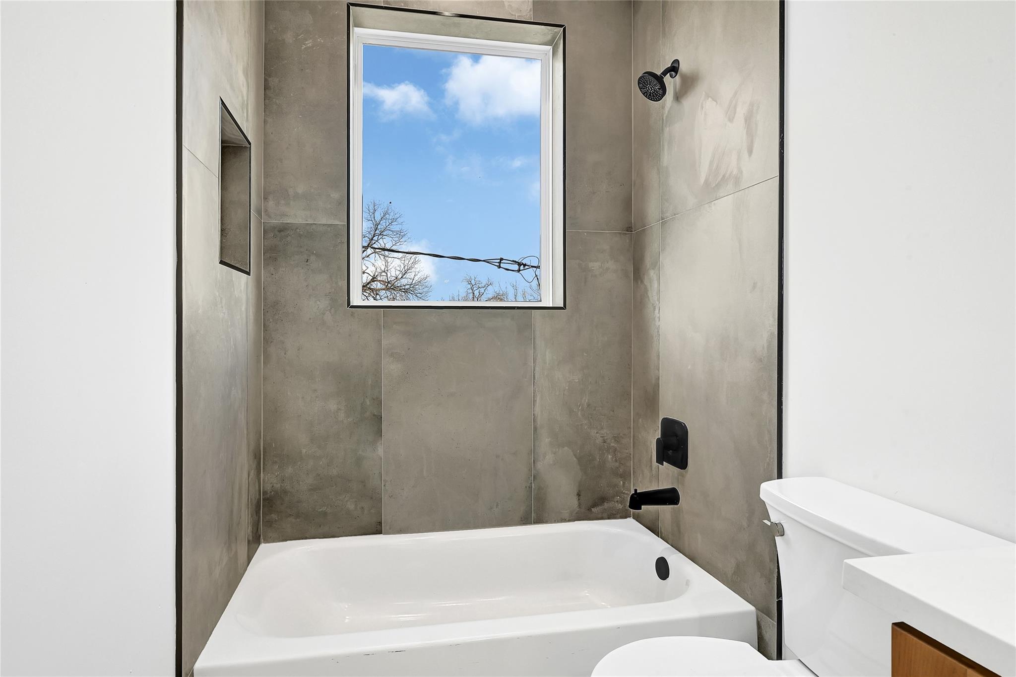 1416 East 31st