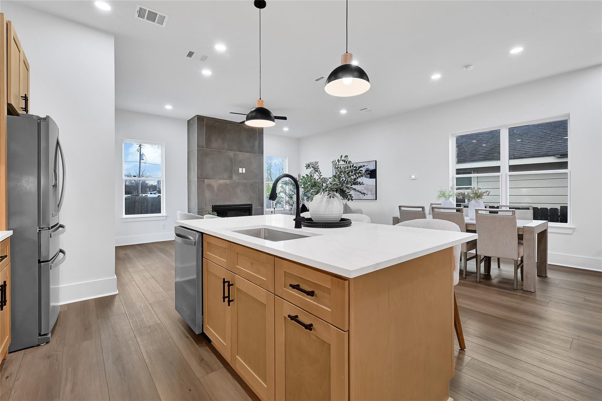 1416 East 31st