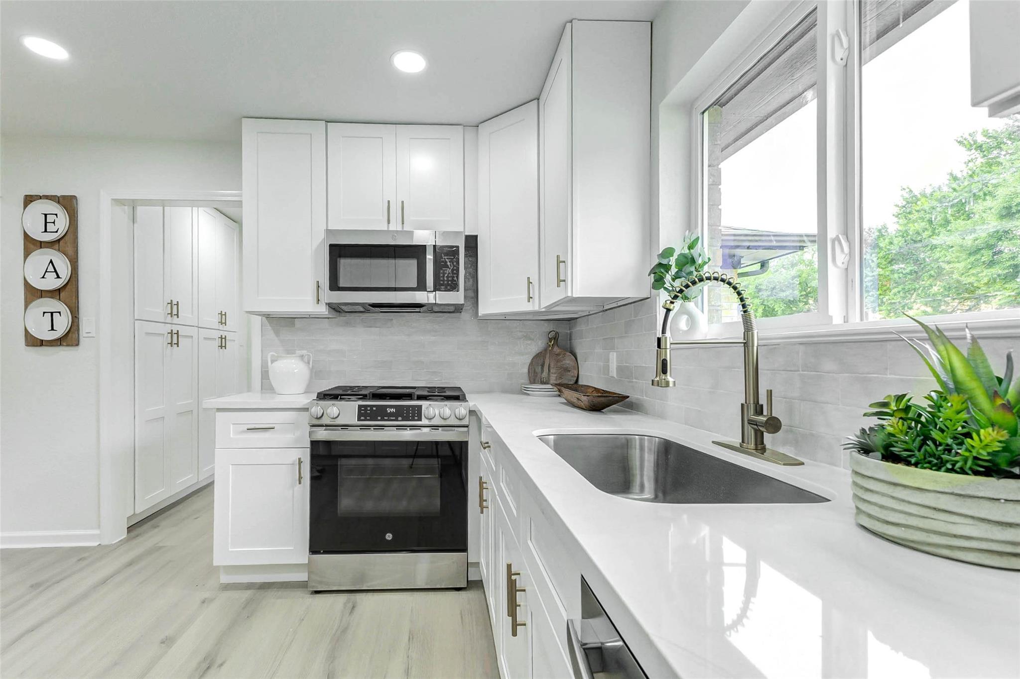 3351 S Sutton Square, Stafford