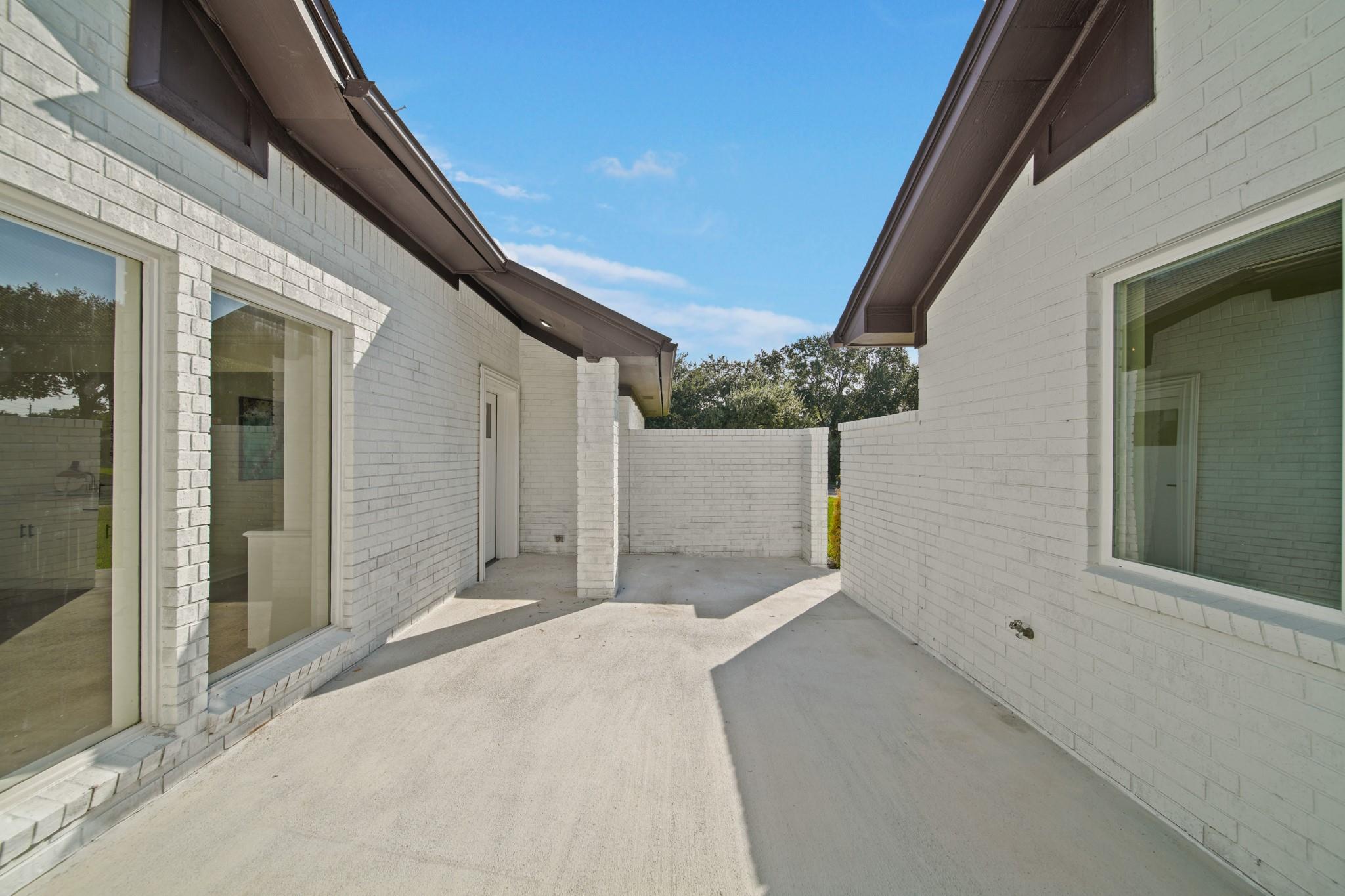 3351 S Sutton Square, Stafford