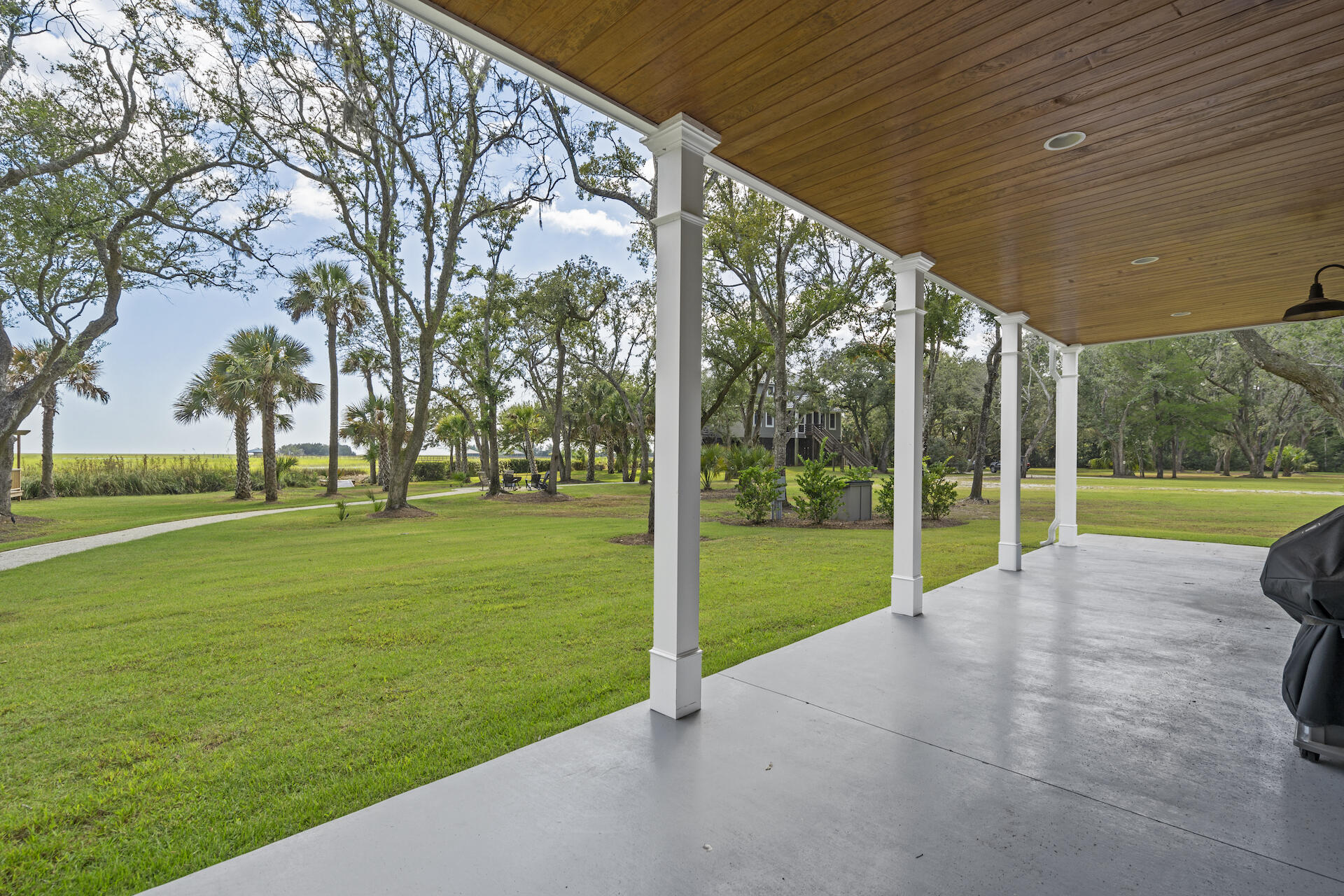 9649 Two Pines Road, McClellanville