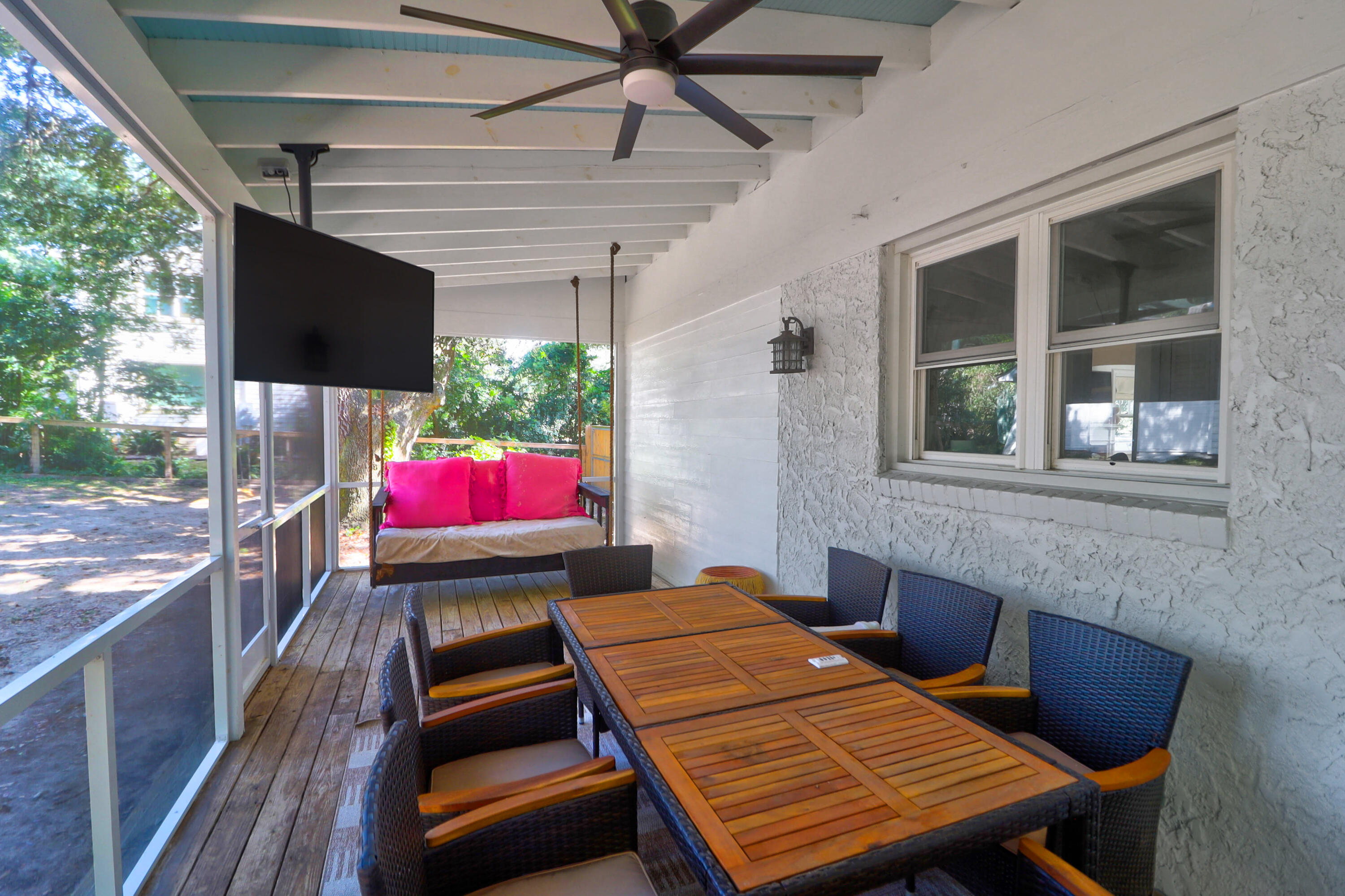 312 Bayview Drive