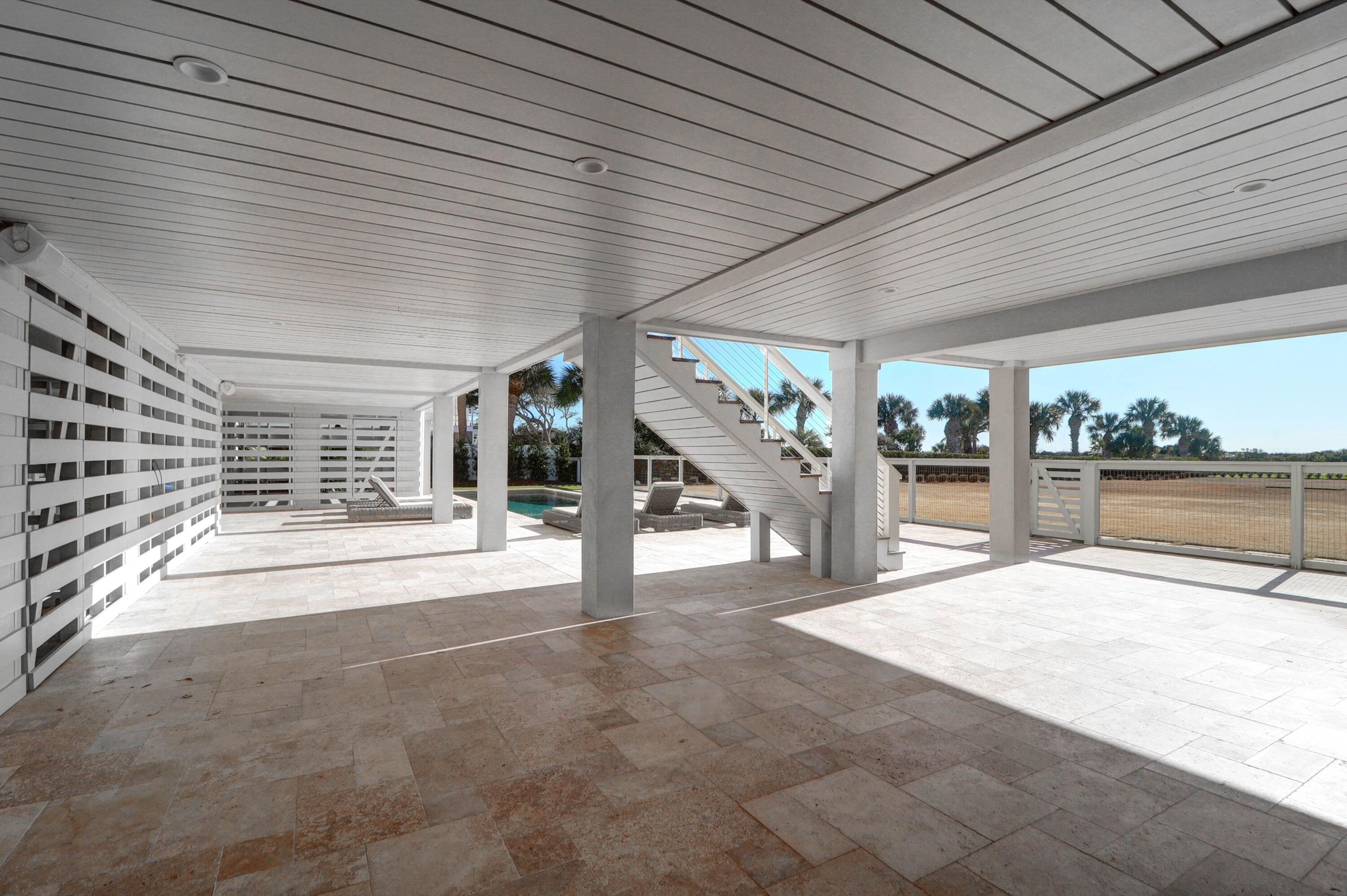 2302 Palm Boulevard
