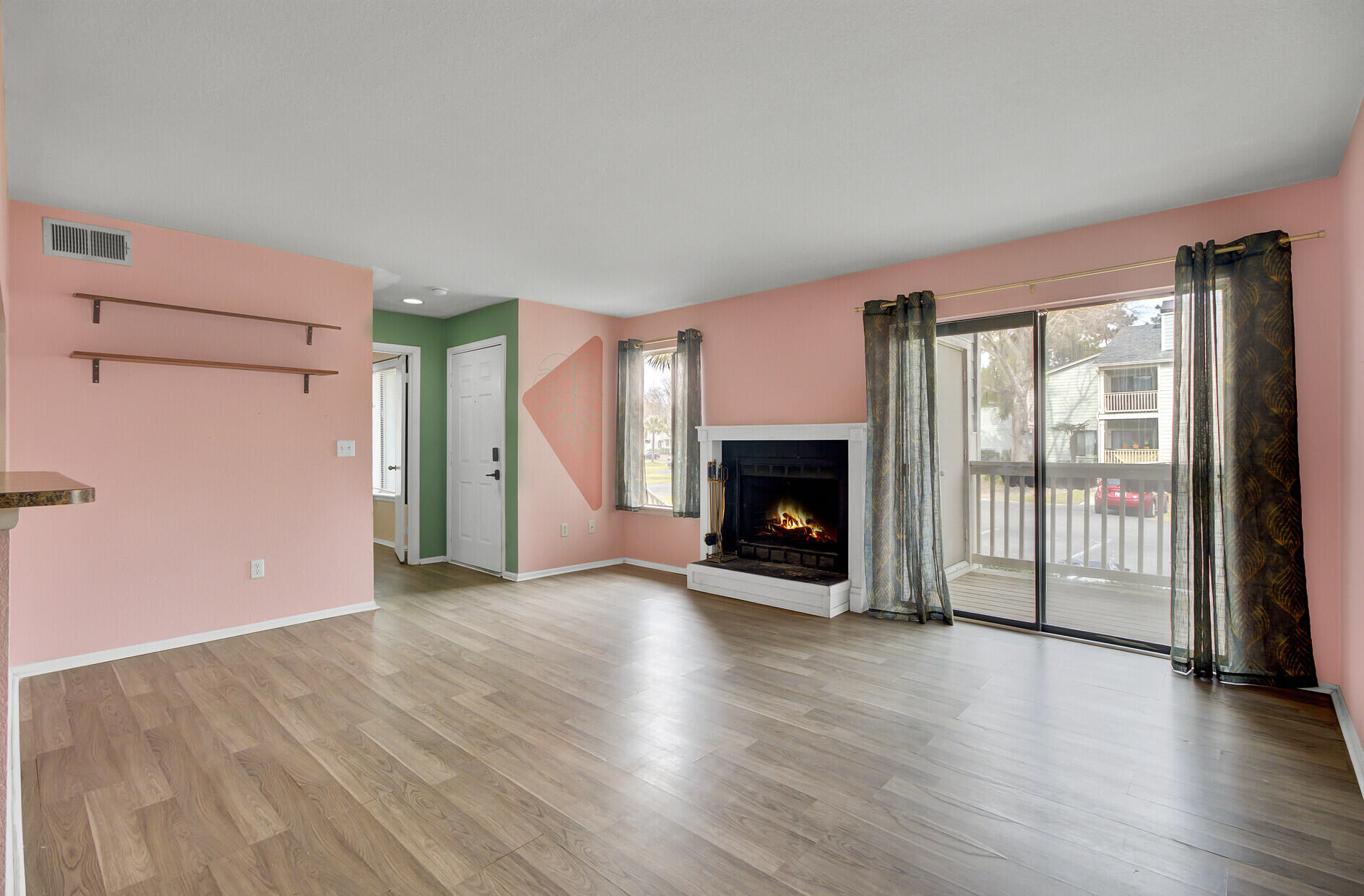 1481 Center Street Ext # 601