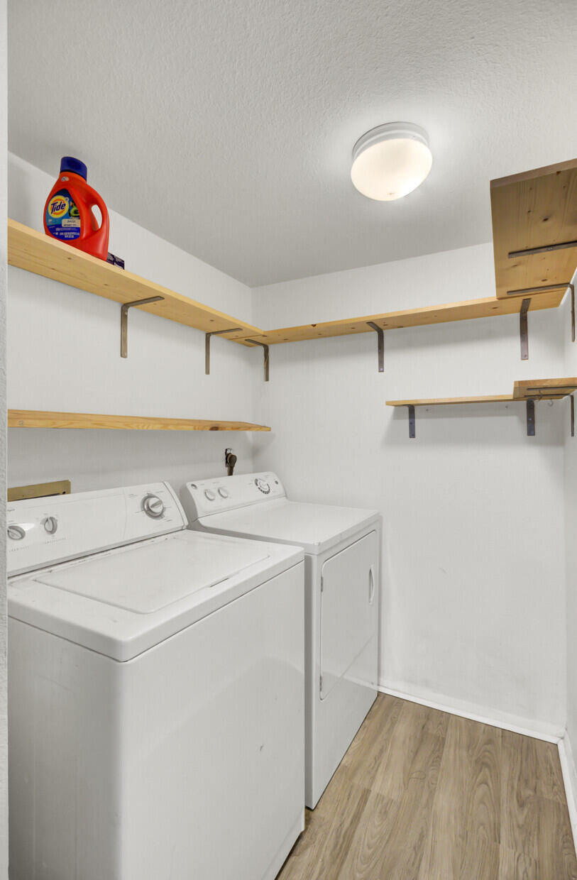 1481 Center Street Ext # 601