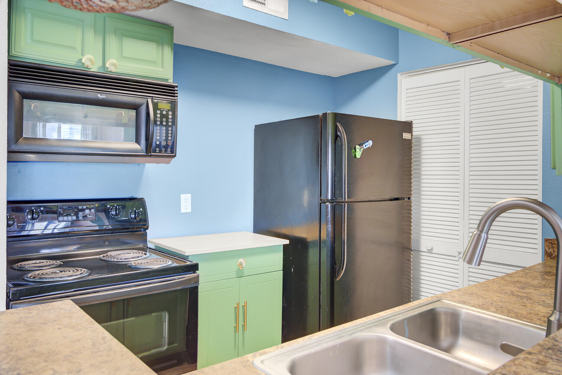 1481 Center Street Ext # 601