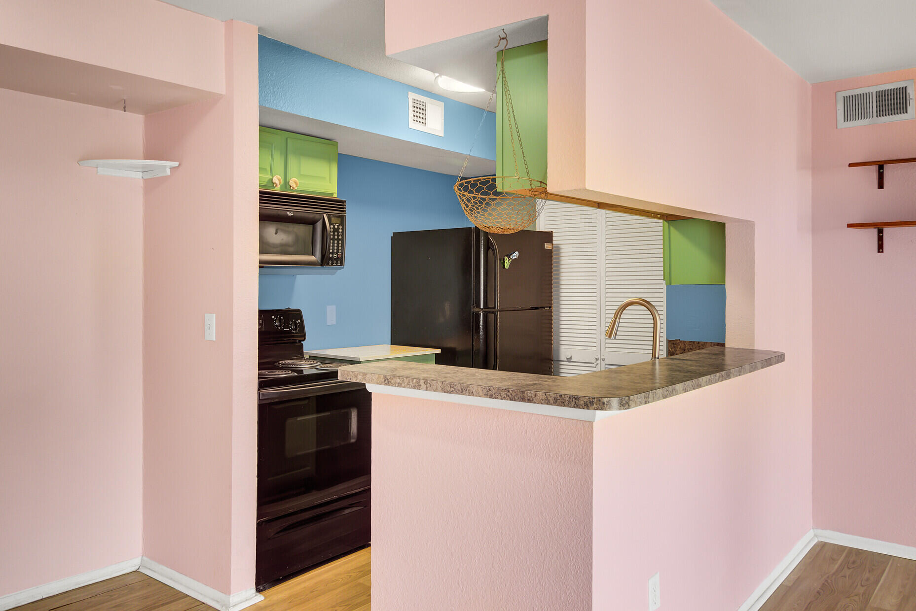 1481 Center Street Ext # 601
