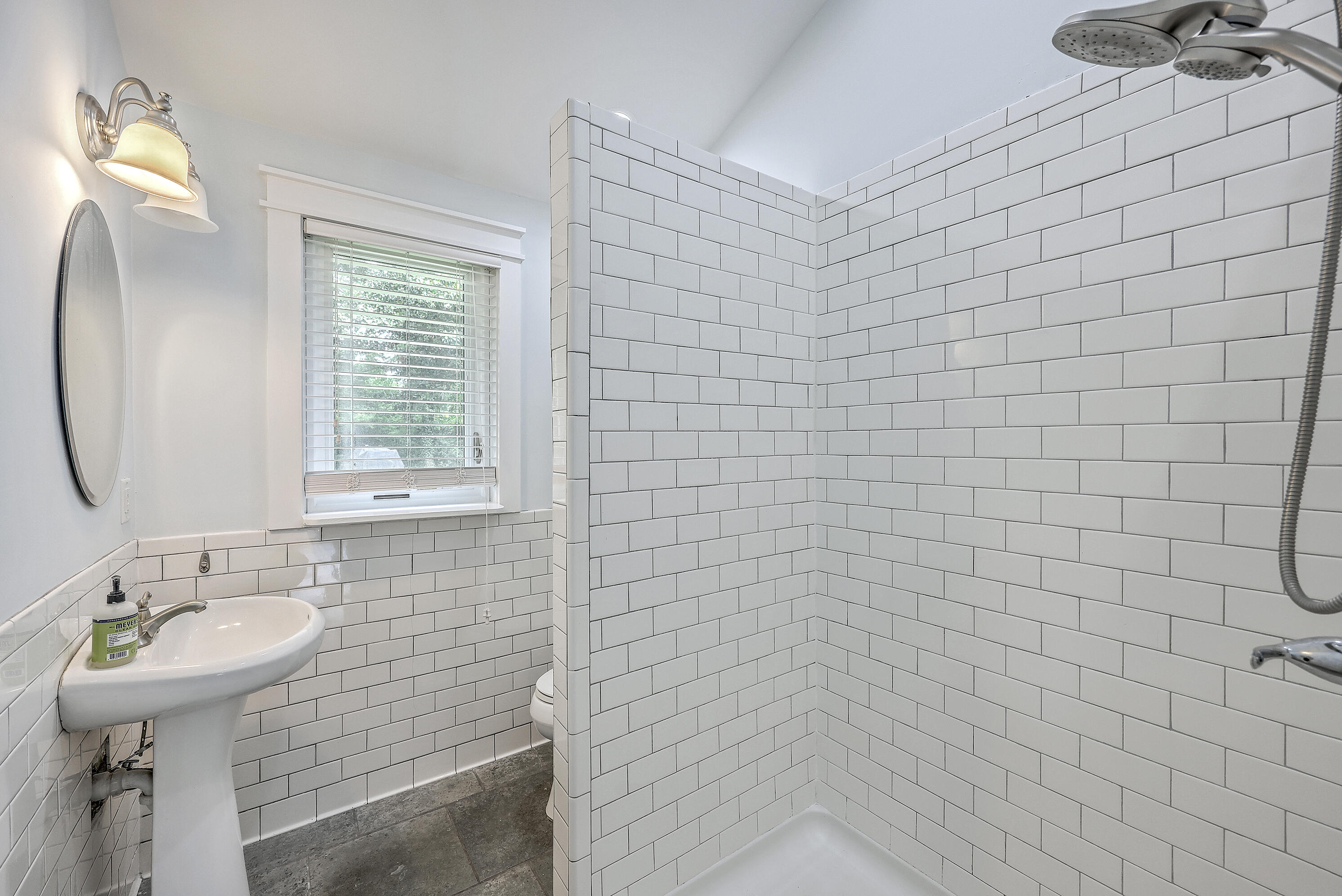 1140 Pleasant Pines Road