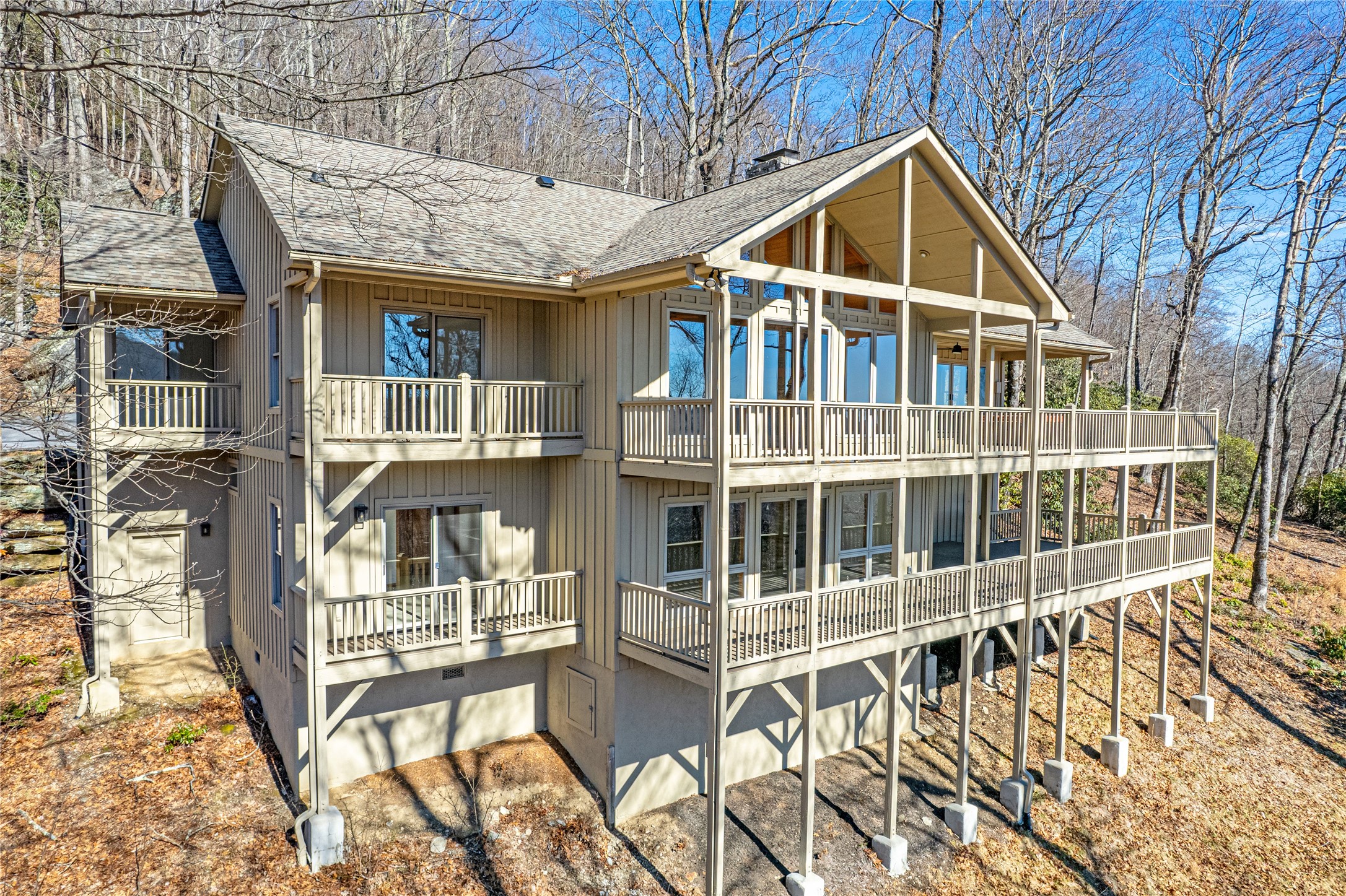 105 Boulder Knob Drive