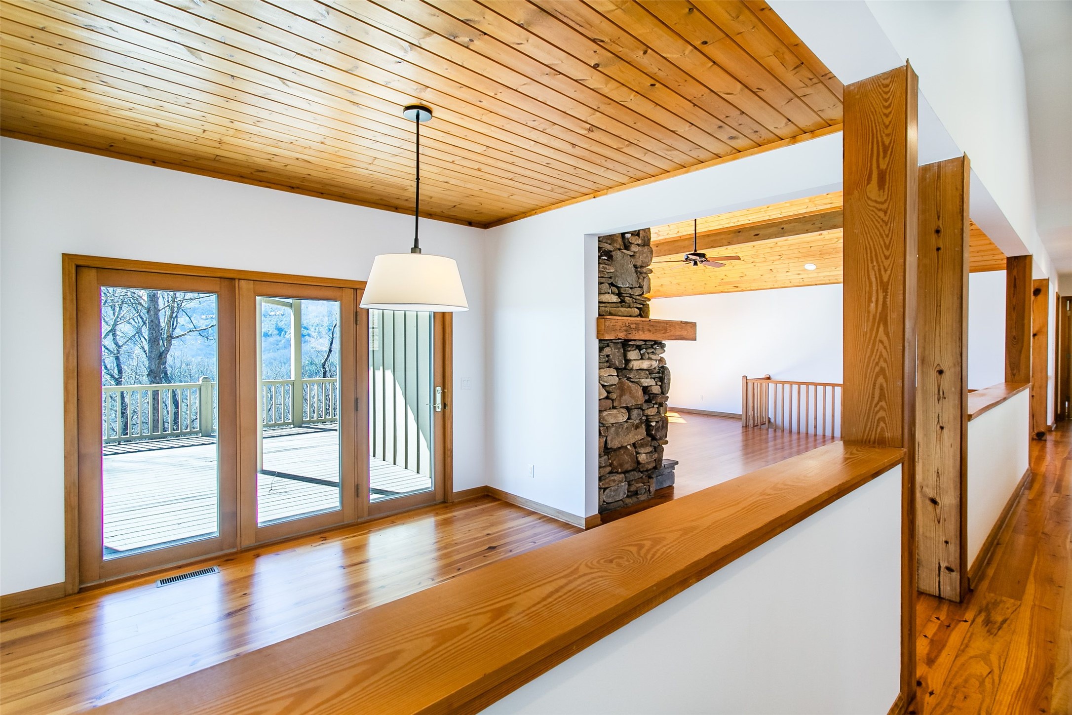 105 Boulder Knob Drive