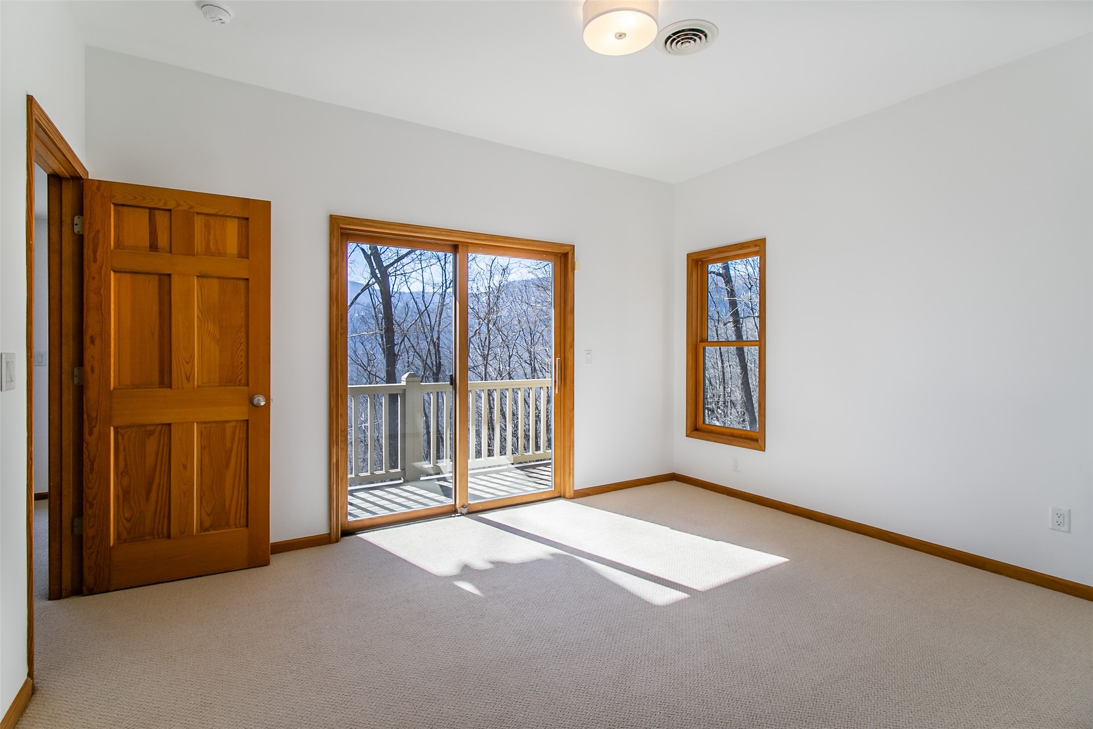105 Boulder Knob Drive