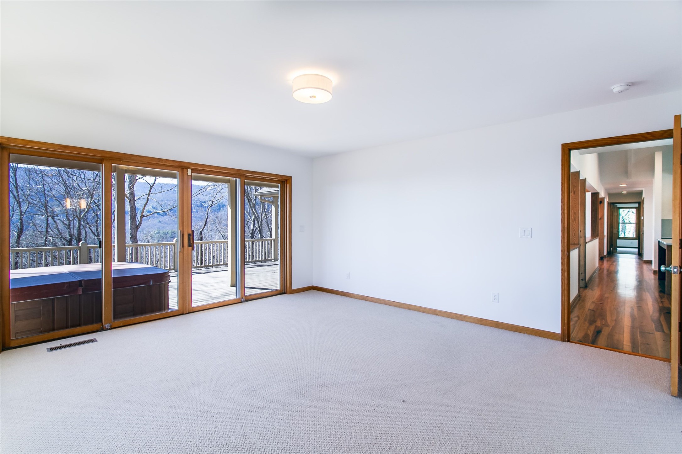 105 Boulder Knob Drive