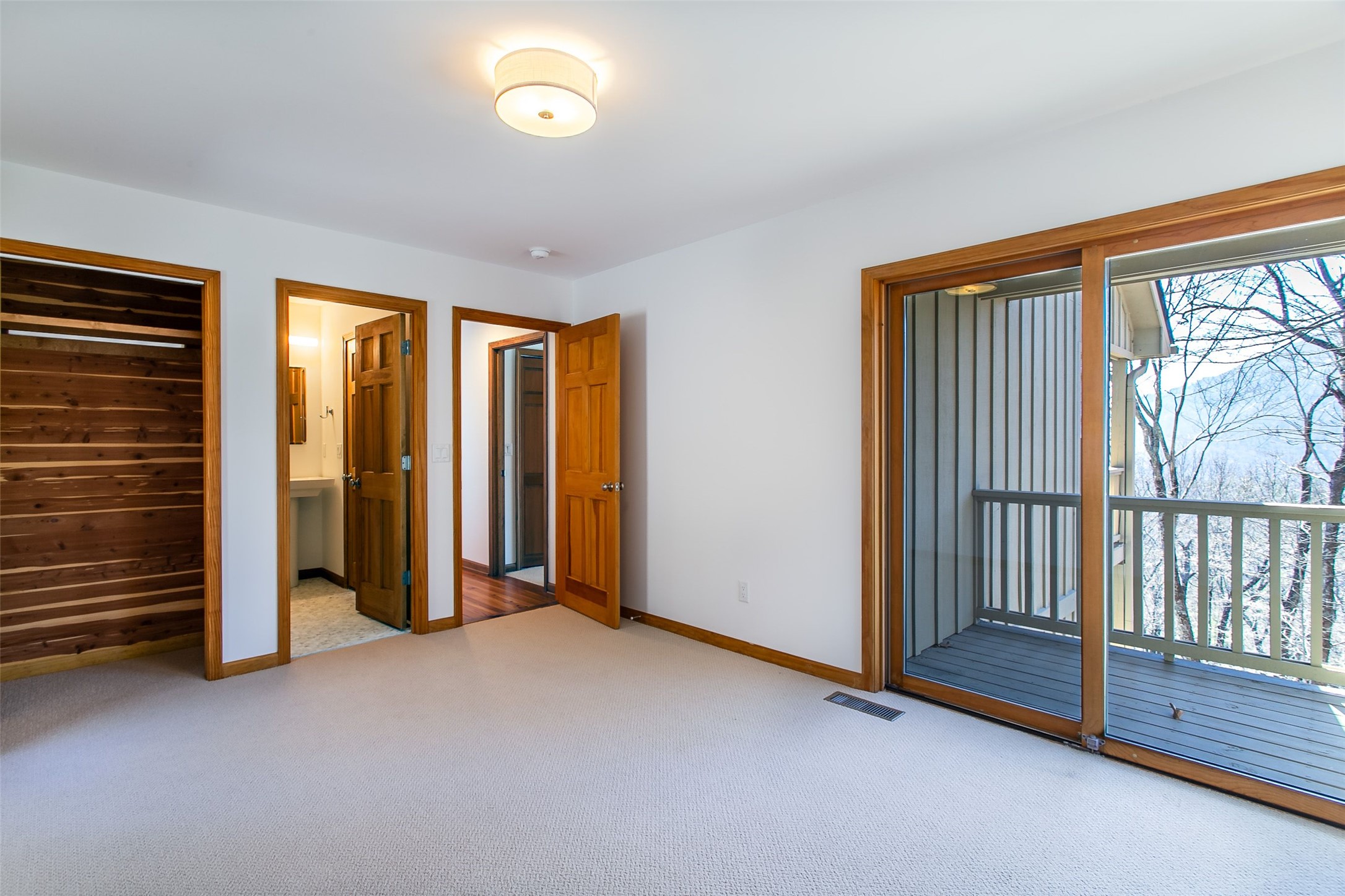 105 Boulder Knob Drive