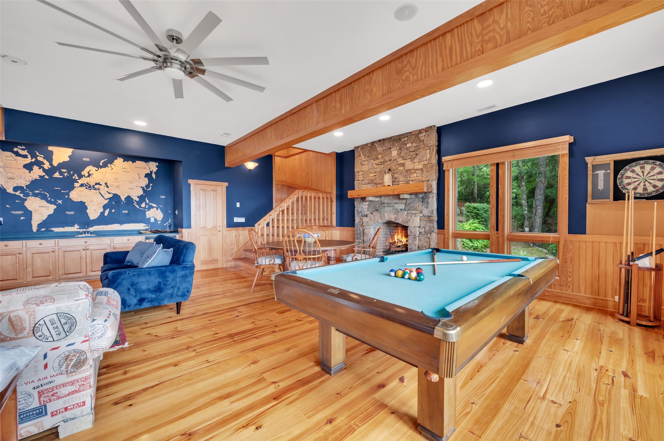363 Lakeside Drive