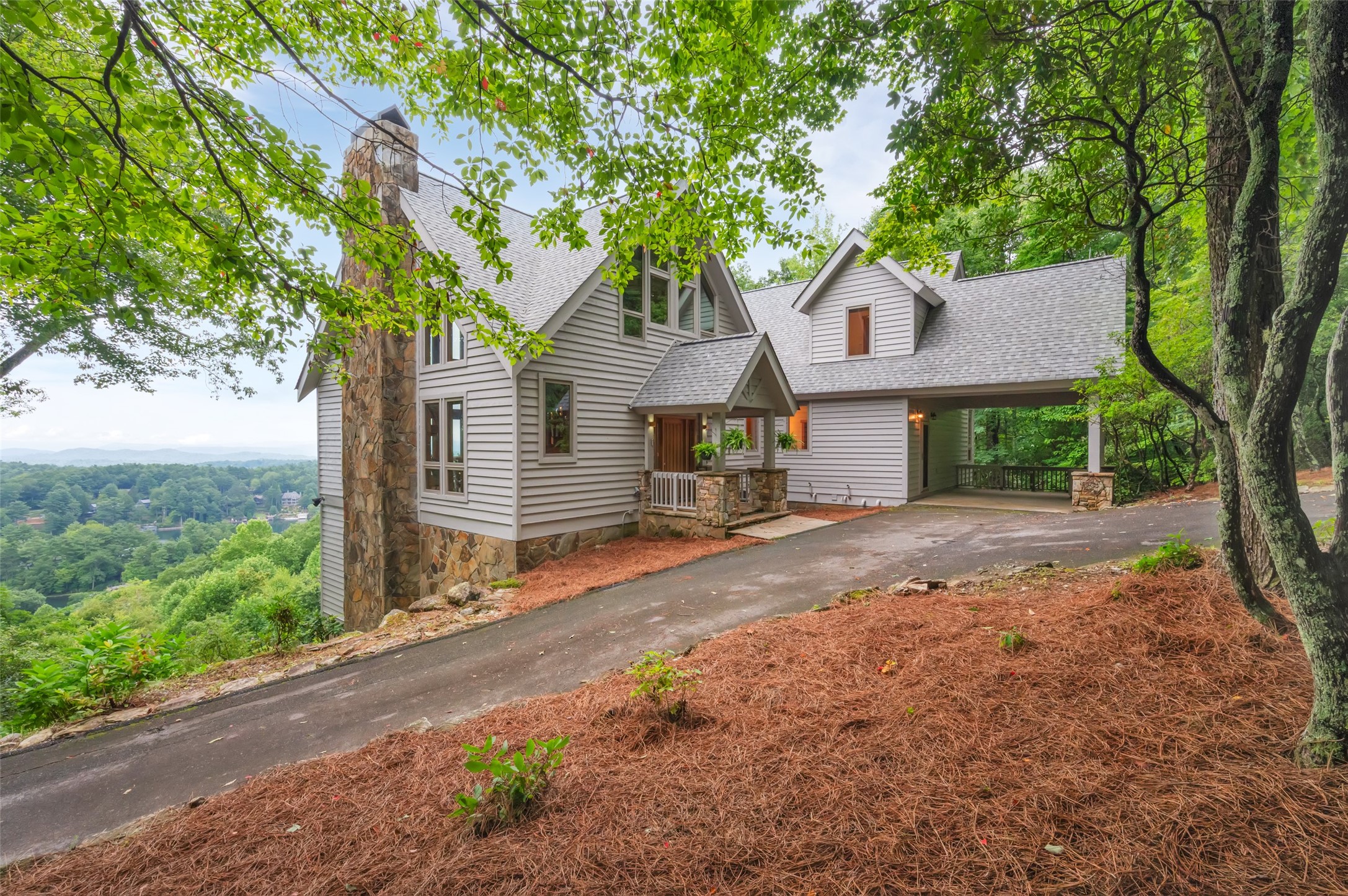 363 Lakeside Drive