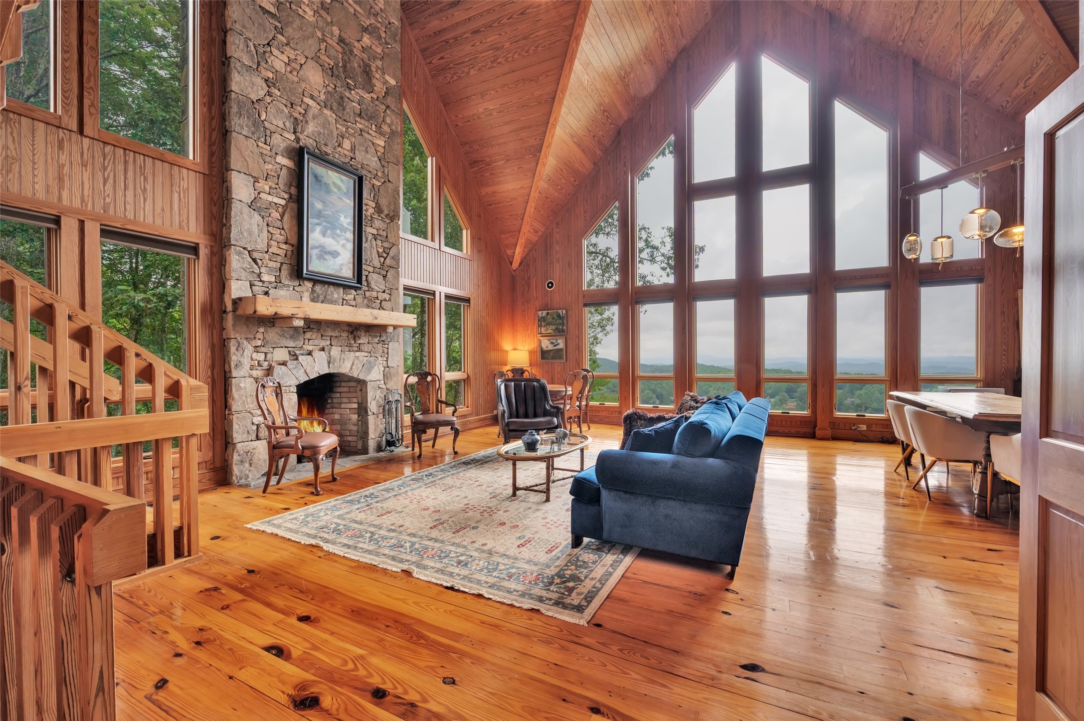 363 Lakeside Drive