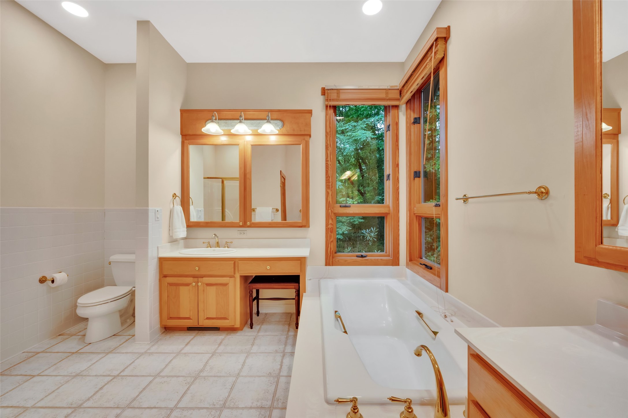 363 Lakeside Drive